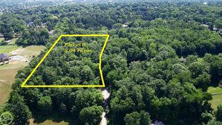 8401 Pine Knoll Drive, Bruce, MI 48065