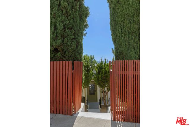 3174 Weldon Avenue, Los Angeles, CA 90065