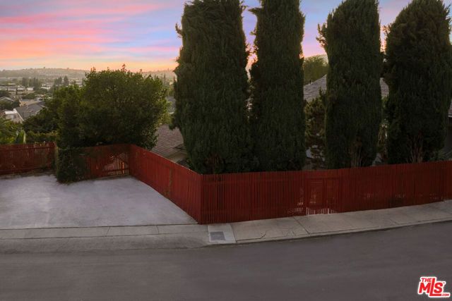 3174 Weldon Avenue, Los Angeles, CA 90065