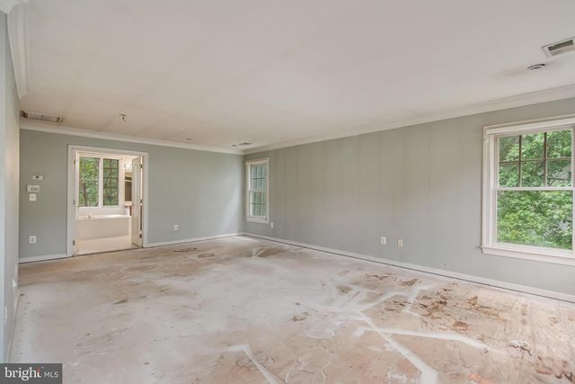 12111 WALNUT BRANCH RD, Reston, VA 20194