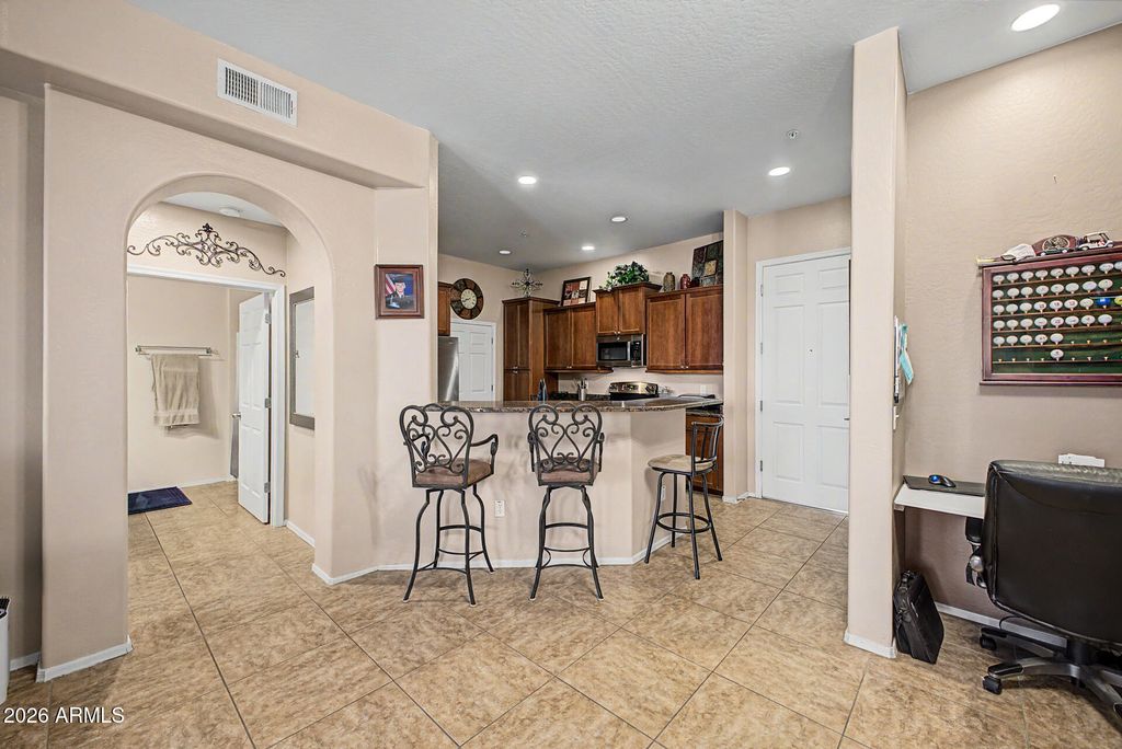 14575 W MOUNTAIN VIEW Boulevard 10305, Surprise, AZ 85374 — photo 3