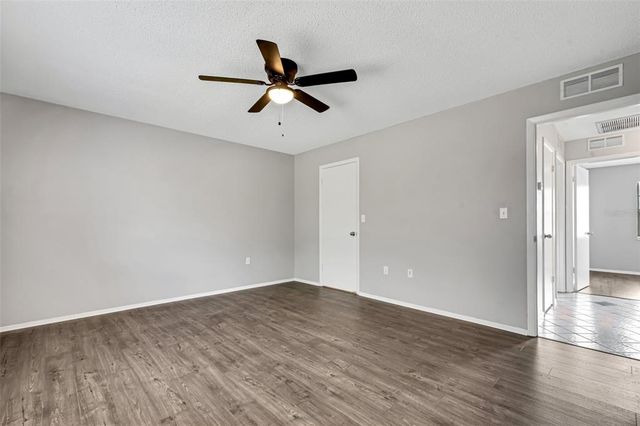 105 LOTUS CIRCLE, Safety Harbor, FL 34695