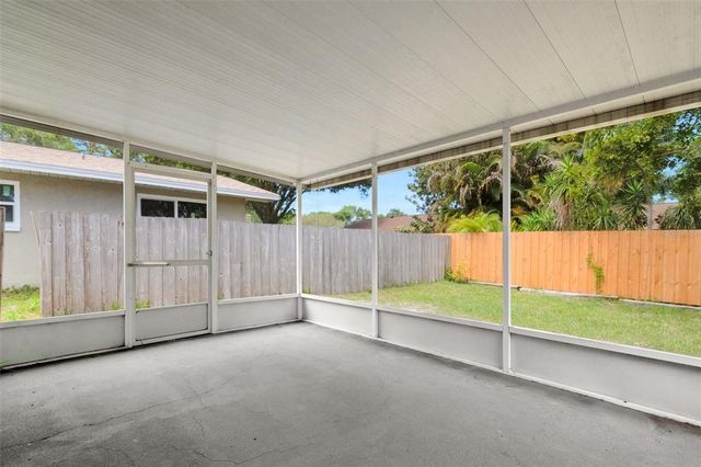 105 LOTUS CIRCLE, Safety Harbor, FL 34695