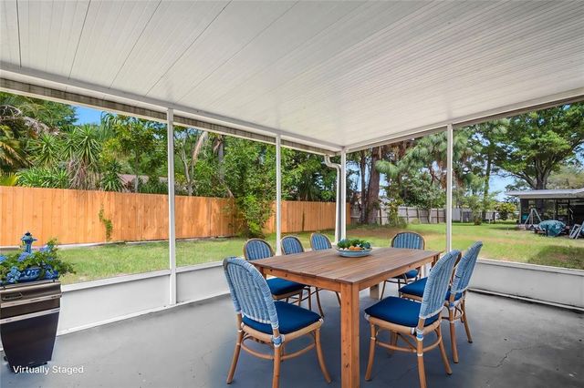 105 LOTUS CIRCLE, Safety Harbor, FL 34695