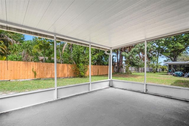 105 LOTUS CIRCLE, Safety Harbor, FL 34695