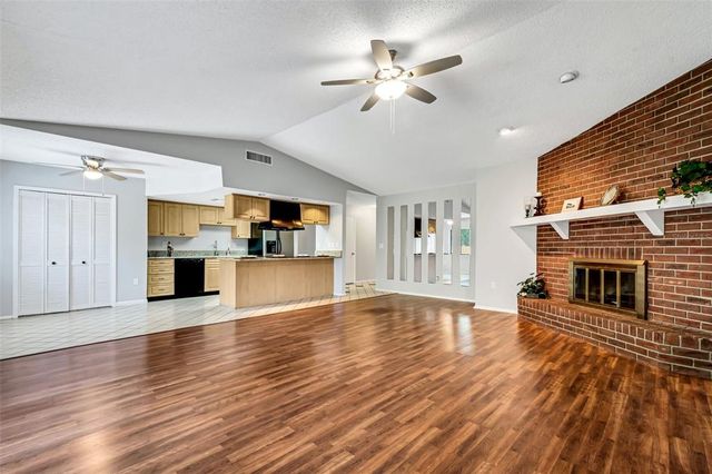 105 LOTUS CIRCLE, Safety Harbor, FL 34695