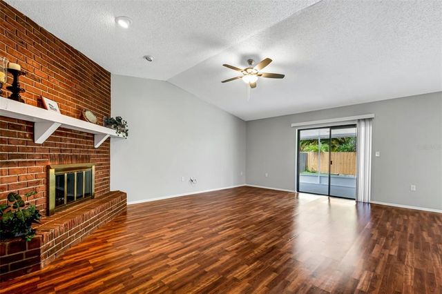 105 LOTUS CIRCLE, Safety Harbor, FL 34695