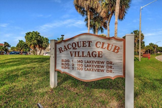 140 Lakeview Drive 105, Weston, FL 33326