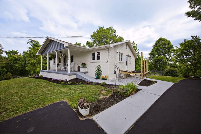 1525 Tennessee Ridge Road, Parksville, KY 40464