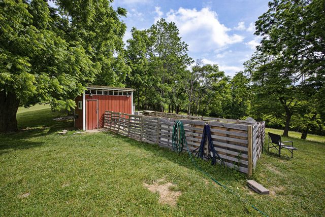 1525 Tennessee Ridge Road, Parksville, KY 40464
