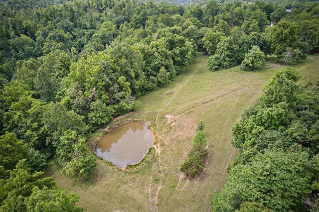 1525 Tennessee Ridge Road, Parksville, KY 40464