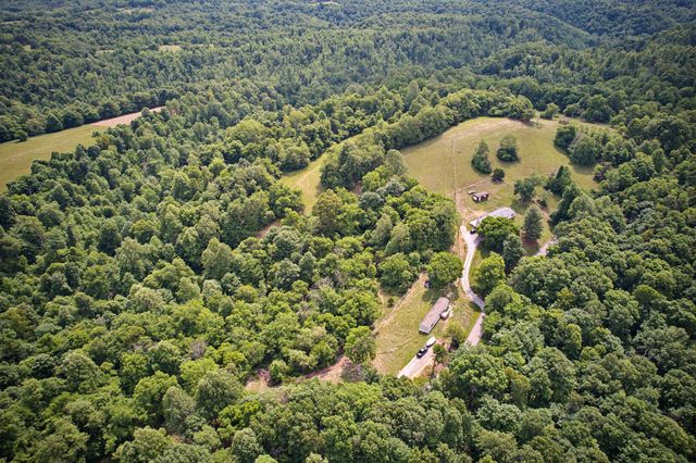 1525 Tennessee Ridge Road, Parksville, KY 40464