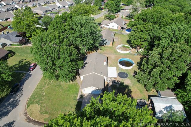3637 E 143rd Street S, Bixby, OK 74008