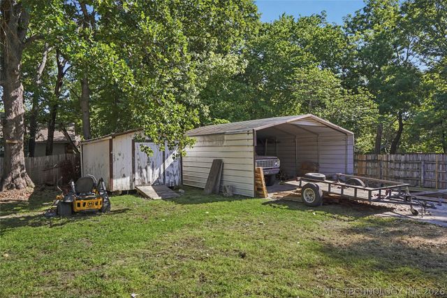 3637 E 143rd Street S, Bixby, OK 74008