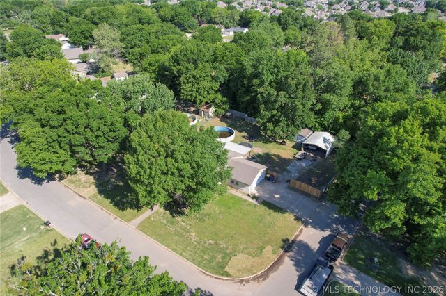 3637 E 143rd Street S, Bixby, OK 74008