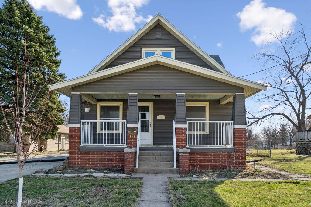 3819 S Union Street, Des Moines, IA 50315