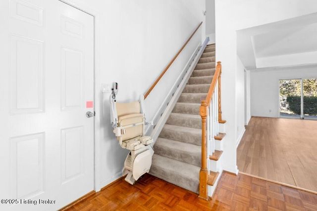 10503 Pointe Bay Blvd, Louisville, KY 40241