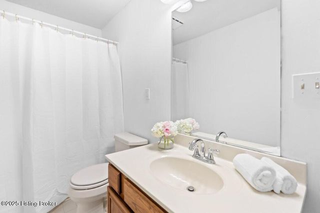 10503 Pointe Bay Blvd, Louisville, KY 40241