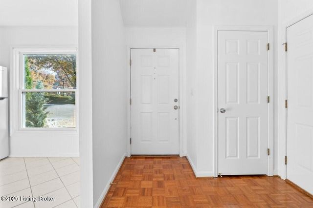 10503 Pointe Bay Blvd, Louisville, KY 40241