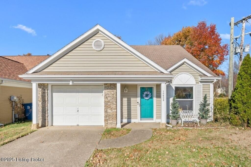 10503 Pointe Bay Blvd, Louisville, KY 40241