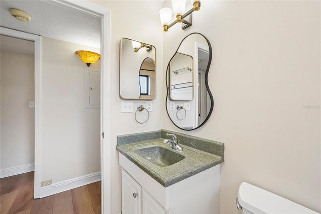 11722 RAINTREE LAKE LANE D, Temple Terrace, FL 33617