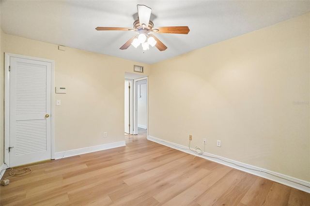 11722 RAINTREE LAKE LANE D, Temple Terrace, FL 33617