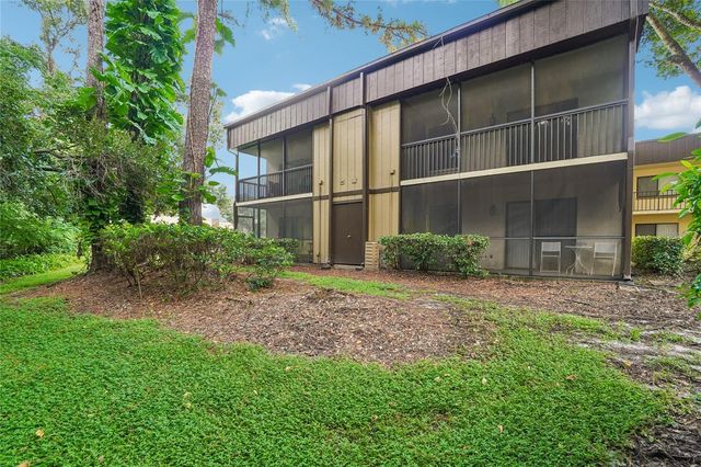 11722 RAINTREE LAKE LANE D, Temple Terrace, FL 33617