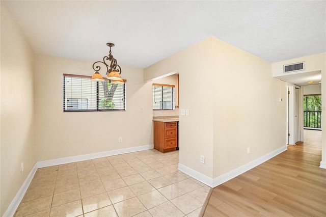 11722 RAINTREE LAKE LANE D, Temple Terrace, FL 33617