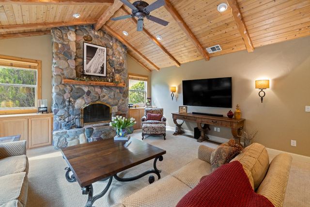 9605 Old Quarry Ct, Loomis, CA 95650