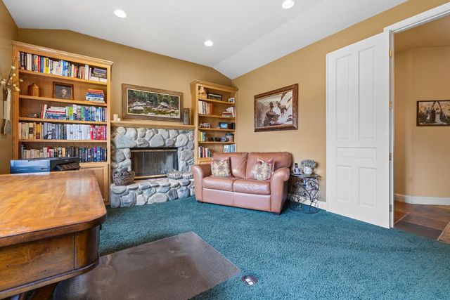 9605 Old Quarry Ct, Loomis, CA 95650