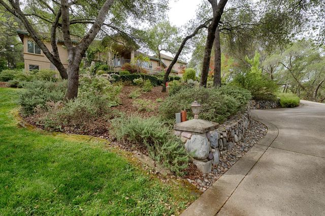 9605 Old Quarry Ct, Loomis, CA 95650