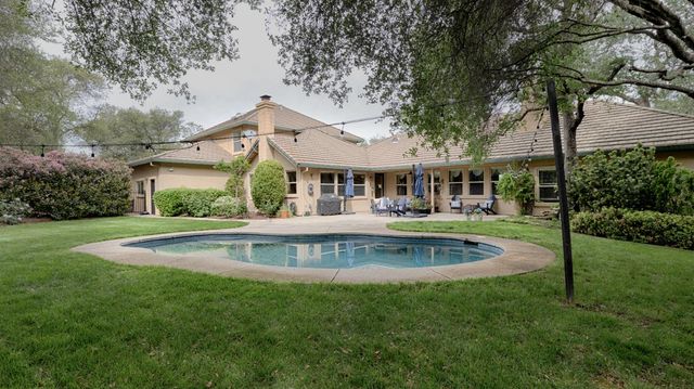 9605 Old Quarry Ct, Loomis, CA 95650