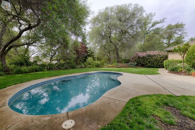 9605 Old Quarry Ct, Loomis, CA 95650