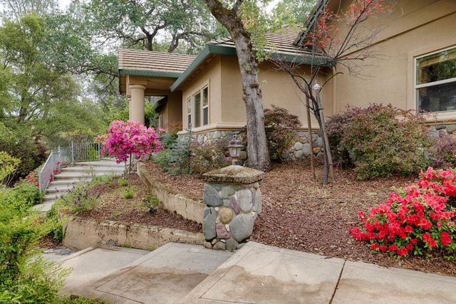 9605 Old Quarry Ct, Loomis, CA 95650