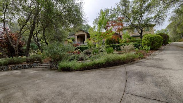 9605 Old Quarry Ct, Loomis, CA 95650