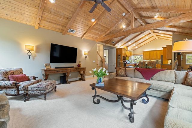 9605 Old Quarry Ct, Loomis, CA 95650