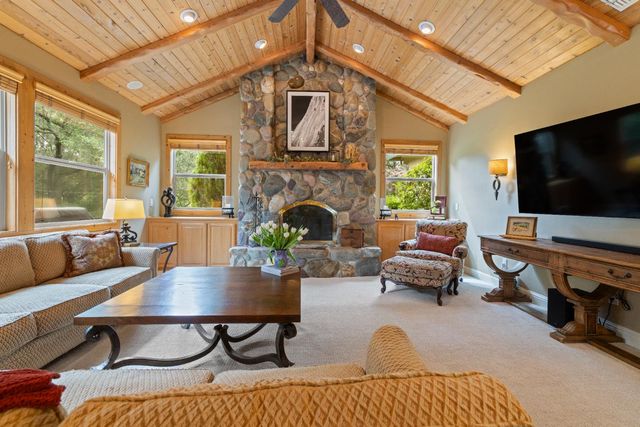 9605 Old Quarry Ct, Loomis, CA 95650