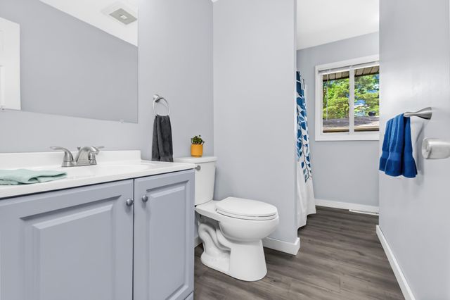 4519 Oak Leaf Drive, Vadnais Heights, MN 55127