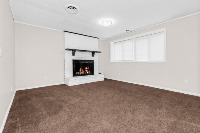 4519 Oak Leaf Drive, Vadnais Heights, MN 55127