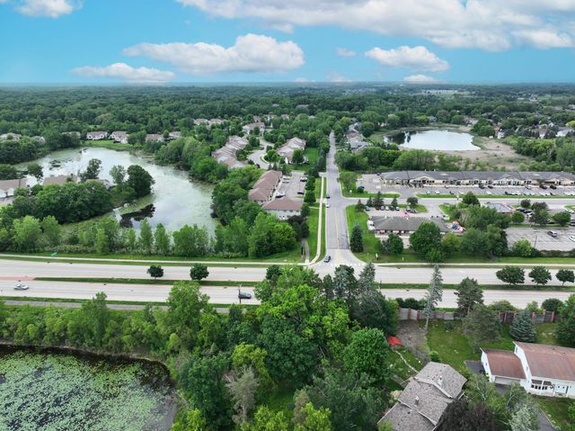 4519 Oak Leaf Drive, Vadnais Heights, MN 55127