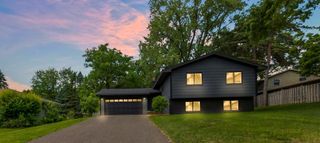 4519 Oak Leaf Drive, Vadnais Heights, MN 55127