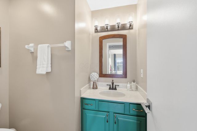 6239 Pirthshire Street, Dublin, OH 43016
