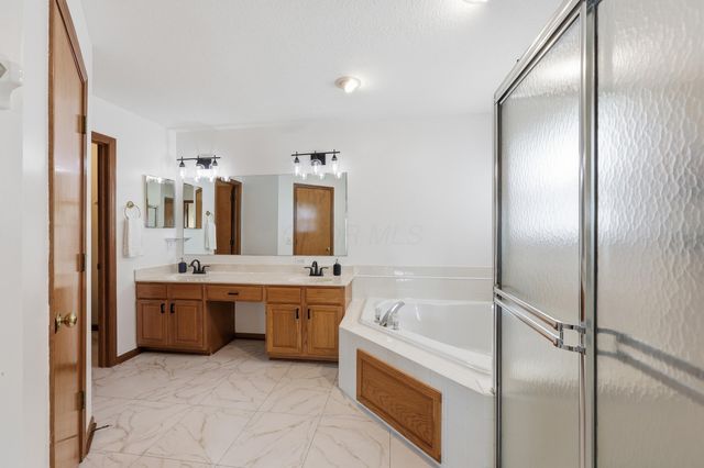 6239 Pirthshire Street, Dublin, OH 43016