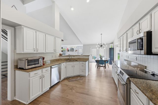 6239 Pirthshire Street, Dublin, OH 43016
