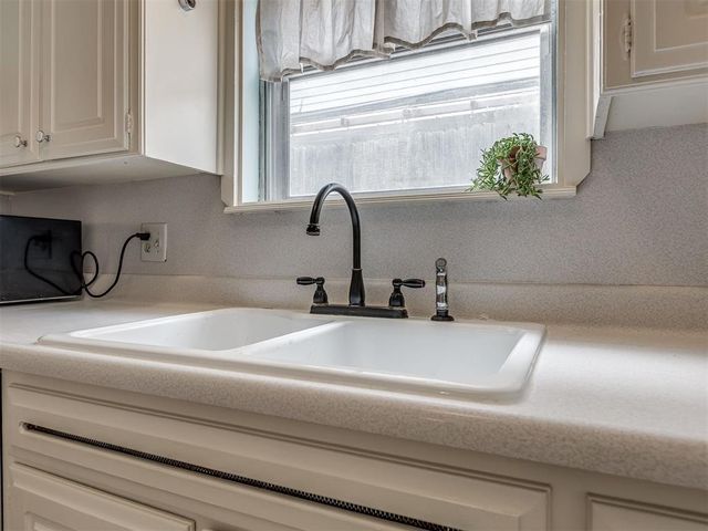 4617 NW 59th Terrace, Oklahoma City, OK 73122
