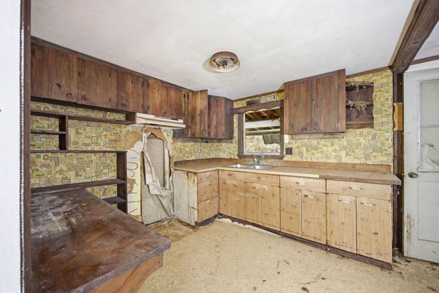 943 Roach Hollow Road, Ringgold, GA 30736