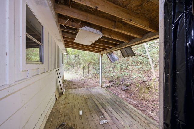 943 Roach Hollow Road, Ringgold, GA 30736