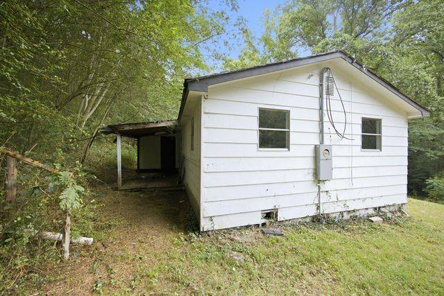 943 Roach Hollow Road, Ringgold, GA 30736