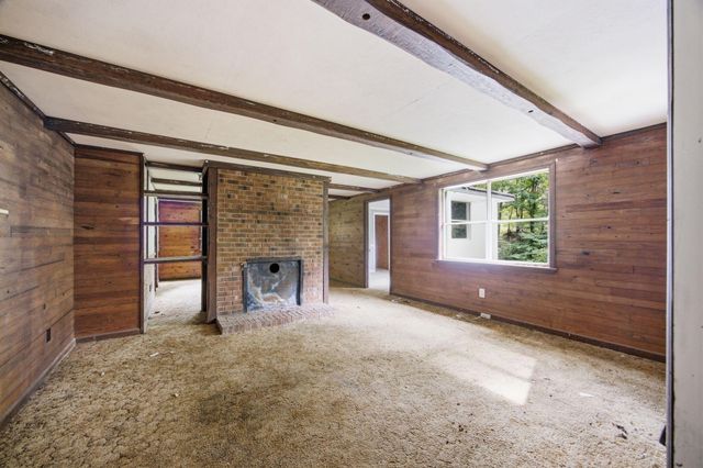 943 Roach Hollow Road, Ringgold, GA 30736