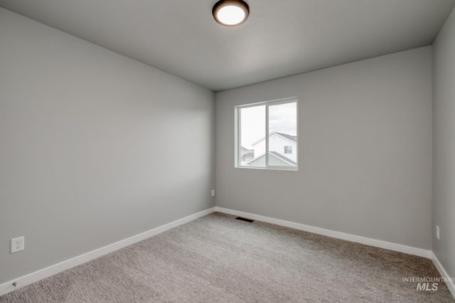 2924 N Eagle Meadow Ave, Kuna, ID 83634